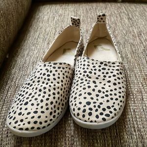 Tan leopard print slip on shoes